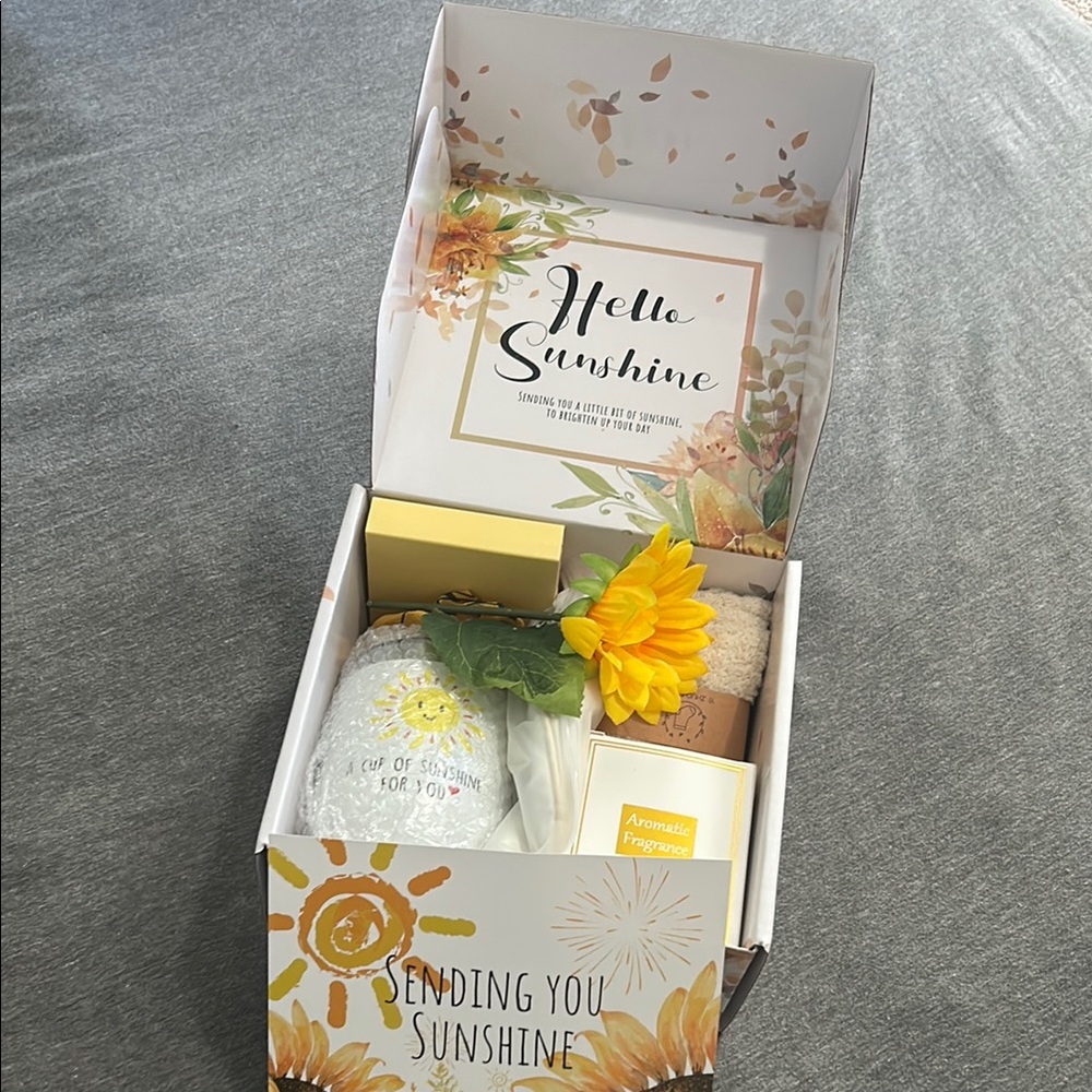 Sunshine Gift Box with Aromatherapy Candle